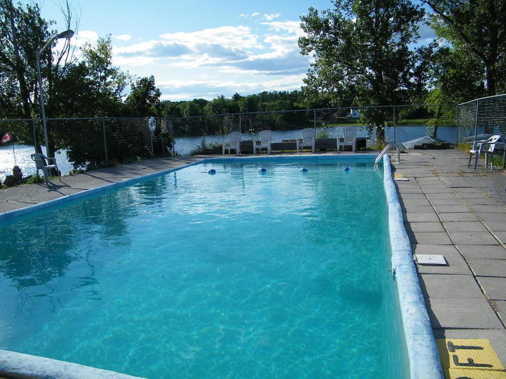 Campbellford River Inn Exteriér fotografie